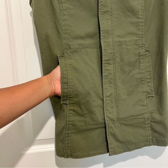 Cabi Explorer Utility Vest in Olive Green Style# 5101 Size Medium Full Zip - Picture 6 of 15